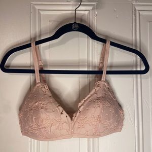 H&M lightly lined bra - Size US 8